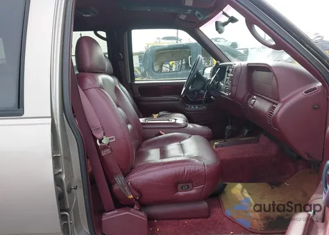 1999 Chevrolet Tahoe Ls z USA, uszkodzony, nr VIN 1GNEK13RXXJ328716